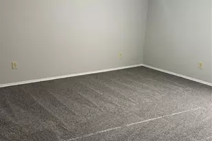 304 E Hickory St, Kaufman, TX 75142 - Photo 5