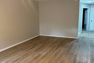 304 E Hickory St, Kaufman, TX 75142 - Photo 3