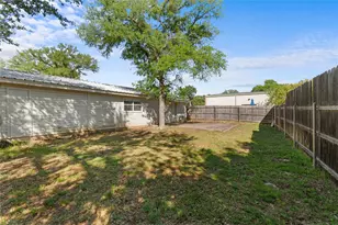 116 Cr 1751, Clifton, TX 76634 - Photo 15