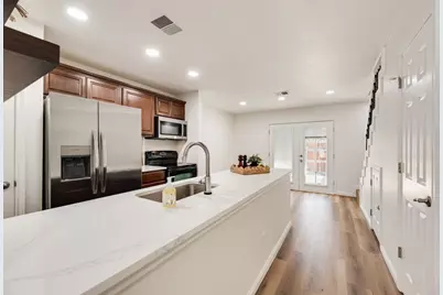 190 Merlin Way, Euless, TX 76039 - Photo 17