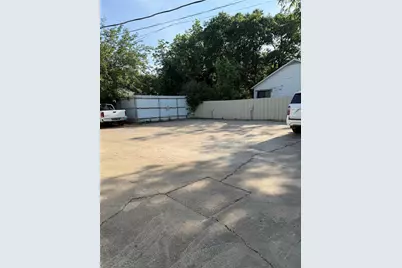 304 E Hickory Street #B, Kaufman, TX 75142 - Photo 11