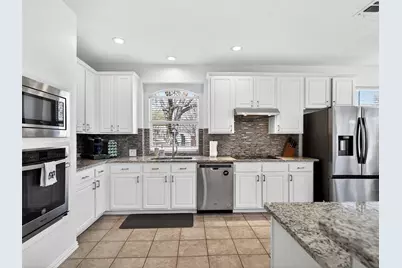 6404 Stone Creek Meadow Court, Fort Worth, TX 76137 - Photo 11