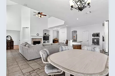6404 Stone Creek Meadow Court, Fort Worth, TX 76137 - Photo 9