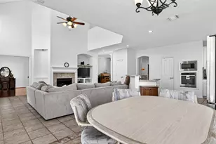 6404 Stone Creek Meadow Ct, Fort Worth, TX 76137 - Photo 9