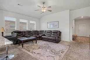 832 Clark Dr, Ferris, TX 75125 - Photo 5