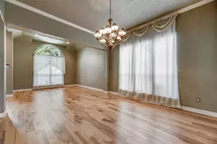 6006 Wallace Meadows Ct, Arlington, TX 76001 - Photo 7