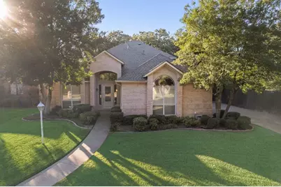 6006 Wallace Meadows Court, Arlington, TX 76001 - Photo 1