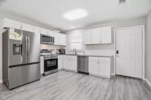 1540 Roma Ln, Fort Worth, TX 76134 - Photo 9