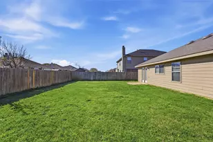 108 Thoroughbred Dr, Krum, TX 76249 - Photo 29