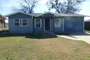 6729 Wallis Rd, Lake Worth, TX 76135 - Photo 1