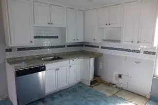 6729 Wallis Rd, Lake Worth, TX 76135 - Photo 5