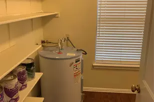 904 Valleybrook Dr, Lewisville, TX 75067 - Photo 7