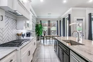 6813 Woodland Hills Dr, North Richland Hills, TX 76182 - Photo 11