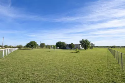 6930 NW County Road 1210, Barry, TX 75102 - Photo 19