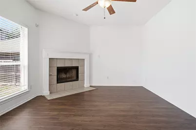 7988 Glenway Drive, Dallas, TX 75249 - Photo 9