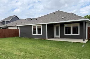 2040 Bobby Ashcraft Dr, Lindale, TX 75771 - Photo 13