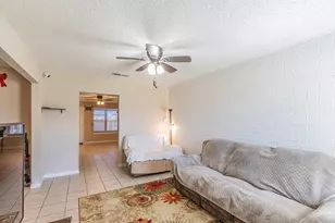 10 E Mountain Creek Dr, Grand Prairie, TX 75052 - Photo 9