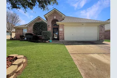 5228 Lake Grove Drive, Grand Prairie, TX 75052 - Photo 3