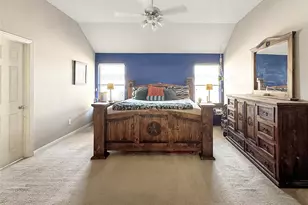 5228 Lake Grove Dr, Grand Prairie, TX 75052 - Photo 17