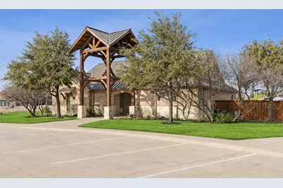 3908 Lucan Lane, Lewisville, TX 75056 - Photo 33