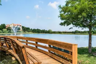 3908 Lucan Ln, Lewisville, TX 75056 - Photo 35