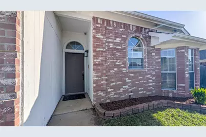6702 Valley Branch Drive, Arlington, TX 76001 - Photo 3
