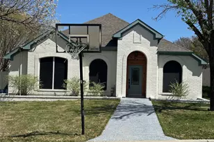 1216 Bold Forbes Dr, Grand Prairie, TX 75052 - Photo 1