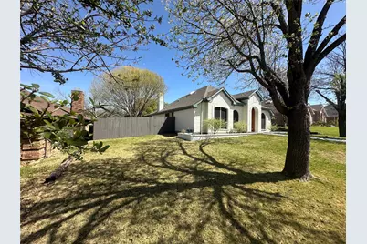 1216 Bold Forbes Drive, Grand Prairie, TX 75052 - Photo 5