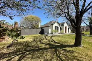 1216 Bold Forbes Dr, Grand Prairie, TX 75052 - Photo 5