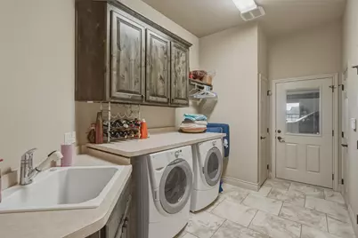 1404 Amsterdam Court, Granbury, TX 76048 - Photo 31