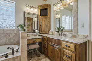 1404 Amsterdam Ct, Granbury, TX 76048 - Photo 27