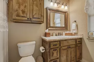 1404 Amsterdam Ct, Granbury, TX 76048 - Photo 29