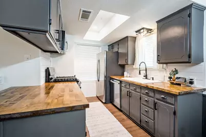 107 High School Drive, Waxahachie, TX 75165 - Photo 7