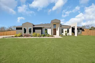 309 Whispering Wy, Red Oak, TX 75154 - Photo 1