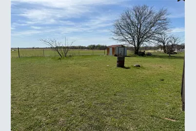 1105 Shabazz Street, Milford, TX 76670 - Photo 3