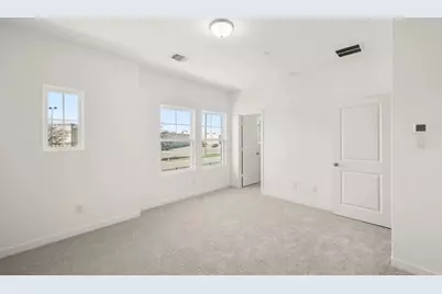 5708 Lakeview Drive, Watauga, TX 76148 - Photo 9