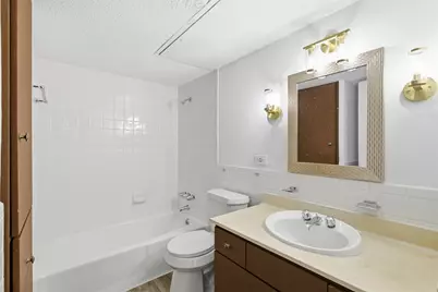 5817 Sandhurst Lane #B, Dallas, TX 75206 - Photo 9