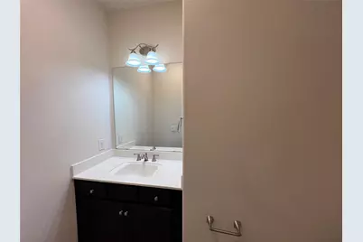 587 Hampshire Drive, Lewisville, TX 75067 - Photo 9