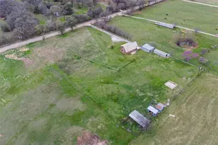1106 Hcr 1414, Covington, TX 76636 - Photo 33