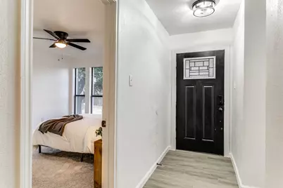 318 Creekmeadow Lane, Lewisville, TX 75067 - Photo 5