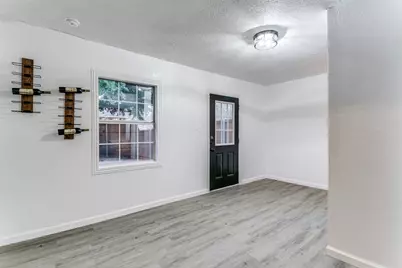 318 Creekmeadow Lane, Lewisville, TX 75067 - Photo 9