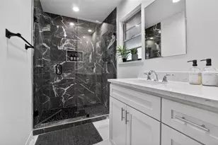 6873 Greenwich Ln, Dallas, TX 75230 - Photo 23