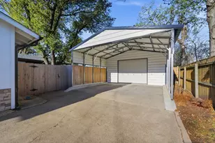 1704 S Houston St, Kaufman, TX 75142 - Photo 31