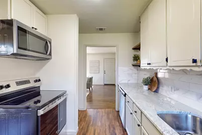 2842 Carlson Drive, Dallas, TX 75235 - Photo 19