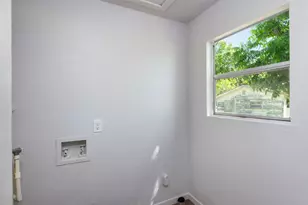 2842 Carlson Dr, Dallas, TX 75235 - Photo 17