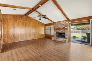 1905 Alamo Dr, Arlington, TX 76012 - Photo 7