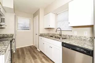 11226 Drummond Dr, Dallas, TX 75228 - Photo 11