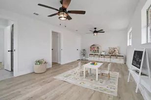 1835 E Cedar Elm Dr, Arlington, TX 76012 - Photo 27