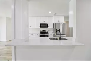 1835 E Cedar Elm Dr, Arlington, TX 76012 - Photo 9