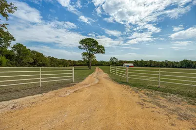 279 Lakeview Drive, Denison, TX 75020 - Photo 1